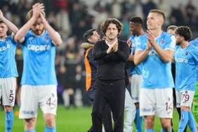 trabzonspor-fatih-tekkeyle-4-gunde-kabustan-zafere-ugurcandan-tarihi-sezon-R9DczCqr.jpg