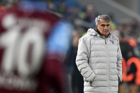 trabzonsporda-senol-gunes-gitti-gidiyor-yerine-ilk-aday-belli-oldu-MpSwqe9w.jpg