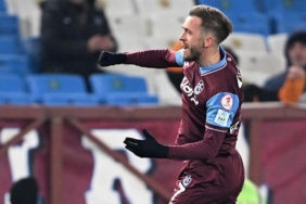 trabzonsporun-kozu-edin-visca-konya-deplasmanindaki-en-buyuk-koz-1wg8FqQM.jpg
