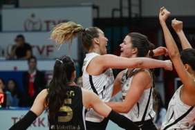 vakifbank-zorlanmadi-WR4EthO1.jpeg