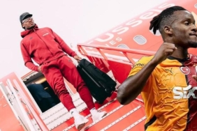 yok-artik-michy-batshuayi-dunya-futbol-tarihine-gecti-inanilmazi-basardi-4cE6Gxub.jpg
