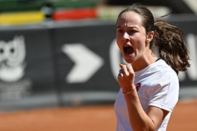 zeynep-sonmez-indian-wells-elemelerinde-finalde-zRTHSK2Y.jpg