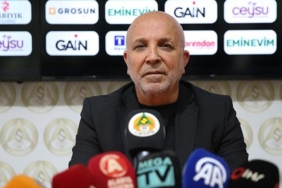 alanyaspor-baskani-hasan-cavusoglundan-olay-aciklamalar-sokakta-konusmakla-olmuyor-8W9UQRKB.jpg