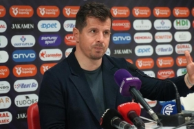 antalyaspor-teknik-direktoru-emre-belozoglu-bu-galibiyet-bize-yeni-pencereler-acacak-yeni-hayaller-olusturaca-kO67EZpW.jpg