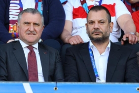 bakan-osman-askin-bak-uefa-genclik-liginde-ikinci-olan-trabzonsporu-kutladi-NQWnylGy.jpg