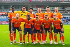 basaksehir-deplasmanda-zorlaniyor-gEnpNMry.jpg