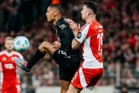 bundesligada-ilk-yarisinda-8-gol-atilan-union-berlin-stuttgart-maci-4-4-bitti-RpXzIANC.jpg