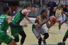 bursa-yorsan-deplasmanda-rahat-kazandi-UwUzAMDc.jpg