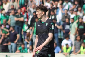denizlispor-eski-gunlerinden-cok-uzakta-CNBewD4p.jpg