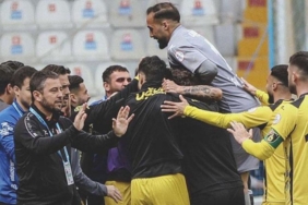 deplasmanda-son-sozu-istanbulspor-soyledi-erzurumspor-fk-istanbulspor-mac-sonucu-1-2-4gnrbCPz.jpg