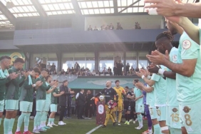 esenler-erokspor-trendyol-super-lige-yukselen-kocaelisporu-boyle-karsiladi-EsBusXug.jpg