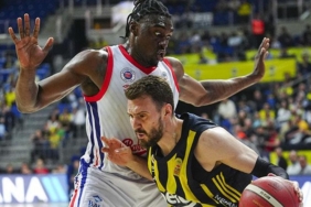 fenerbahce-beko-evinde-rahat-kazandi-serisini-21-maca-cikardi-2uyM9Zkk.jpg