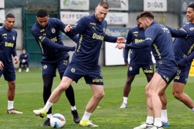 fenerbahce-gaziantep-fk-maci-oncesi-pas-ve-taktik-calisti-T3tCYzMy.jpg