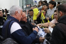 fenerbahce-kafilesine-sivasta-coskulu-karsilama-lxIwbFMH.jpg