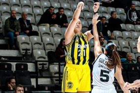 fenerbahce-opet-besiktas-boayi-devirerek-finale-yukseldi-rZpyqlfk.jpg