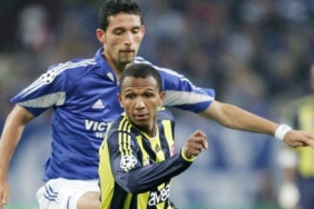 fenerbahce-ve-schalkenin-eski-yildizlari-sahaya-cikiyor-L3xRGkFp.jpg