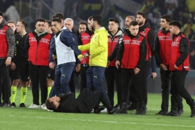 fenerbahceden-okan-buruk-aciklamasi-oynanan-oyunculuk-tum-kamuoyunun-malumudur-nXkZIZTO.jpg