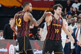 galatasaray-evinde-kazandi-adini-final-foura-yazdirdi-aIilPPPP.jpg