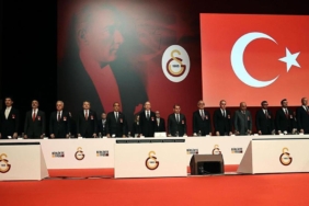 galatasarayda-baskan-dursun-ozbek-istedigini-aldi-yol-haritasi-hazir-LxSdAbnf.jpg