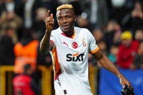 galatasarayda-osimhen-kampanyasi-taraftar-devrede-QxD6bS9F.jpg