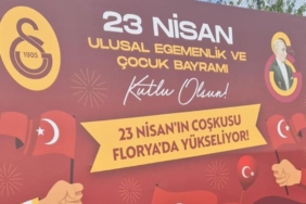 galatasaraydan-floryada-23-nisan-coskusu-bLP45Ih9.jpg