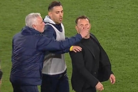 galatasaraydan-mac-sonu-mourinhoya-gonderme-PLe14Nv5.jpg