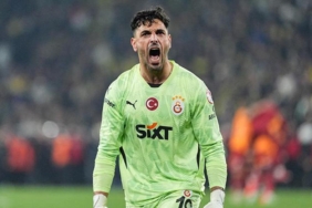 galatasarayli-gunay-guvenc-basarinin-sirrini-verdi-R6Rdfey2.jpg