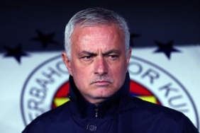 kadikoyde-buyuk-surpriz-mourinho-trabzonspor-soyunma-odasina-gitti-m3jeRqJ7.jpg