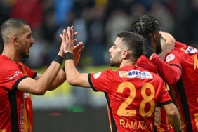 kayserispor-evinde-tek-golle-guldu-kayserispor-caykur-rizespor-mac-sonucu-1-0-BLq5gien.jpg