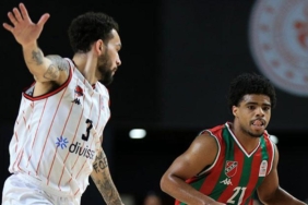 manisa-basket-evinde-farkli-kazandi-TdDxaHTE.jpg