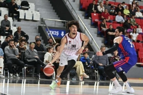 manisa-basket-sahasinda-maglup-Gt7QnXHG.jpg