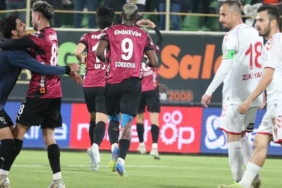 ozet-alanyaspor-samsunspor-mac-sonucu-1-0-alanyadan-5-maclik-hasrete-son-kfaQlFNe.jpg