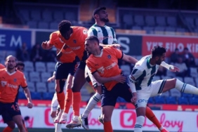 ozet-istanbulda-tek-gol-var-skoru-penalti-belirledi-basaksehir-fk-1-0-konyaspor-mac-sonucu-KighH56n.jpg