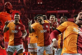 ozet-samsunspor-galatasaray-mac-sonucu-0-2-galatasaraydan-sampiyonluk-yarisinda-kritik-3-puan-YNXQM3t5.jpg