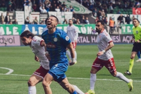 rizede-kazanan-cikmadi-karsilikli-goller-caykur-rizespor-sivasspor-mac-sonucu-1-1-JIUvK3Bu.jpg