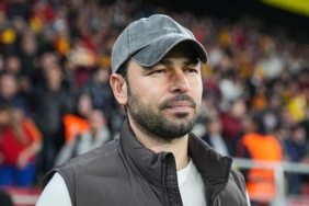 selcuk-inandan-mac-sonu-goztepeye-ovgu-fiziksel-olarak-cok-guclu-bir-takim-aYjVerwg.jpg