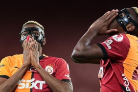 victor-osimhen-transferine-hukumet-engeli-buyume-kararnamesi-soku-galatasaray-takip-ediyor-na6ElbB7.jpg