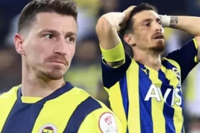 1-aydir-tedavi-goruyordu-fenerbahcede-mert-hakan-yandasin-son-saglik-durumu-belli-oldu-DPeYxfNZ.jpg