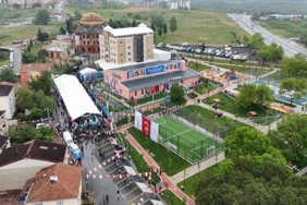 bakan-bak-turkiyenin-her-kosesinde-spor-devrimi-yasaniyor-3LGiEOBT.jpg