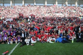 bakan-baktan-genclerbirligine-tebrik-RSII9VxF.jpg