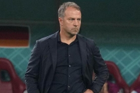 barcelona-resmen-acikladi-hansi-flickin-sozlesmesi-uzatildi-gXi1HM8r.jpg