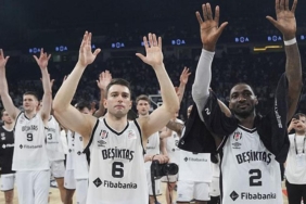 besiktas-derbide-galatasarayi-devirdi-seride-one-gecti-DP6NPgAa.jpg
