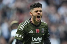 besiktasta-milot-rashica-begeni-topladi-LlaXn5QT.jpg