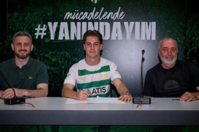 bursaspor-ahmet-efe-cakmakkaya-ile-profesyonel-sozlesme-imzaladi-elwpN78D.jpg