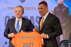 cagdas-atan-basaksehir-ile-2-yillik-sozlesme-imzaladi-mWSOnspn.jpg