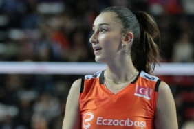 eczacibasi-hande-baladina-veda-etti-PiyAjZQk.jpeg