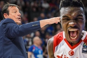 ergin-ataman-resmen-acikladi-adem-bona-YTKJKS91.jpg