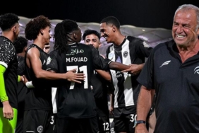 fatih-terimli-al-shabab-evinde-al-ahliyi-devirdi-al-shabab-al-ahli-mac-sonucu-3-1-1UqxCRwx.jpg