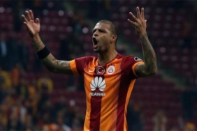 felipe-melo-yine-fenerbahcelileri-kizdirdi-besiktas-macinin-ardindan-olay-paylasim-7QJljJGn.jpg