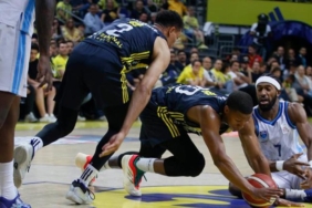 fenerbahce-beko-turk-telekomu-maglup-etti-ve-seride-one-gecti-TdJHjRJb.jpg